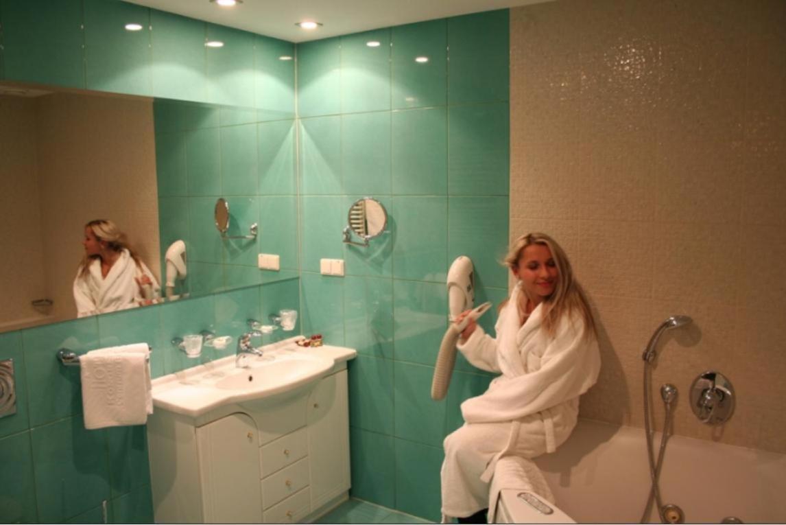 Hotel Kongresowy كيلتشي المظهر الخارجي الصورة