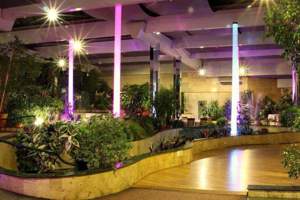 Hotel Kongresowy كيلتشي المظهر الخارجي الصورة