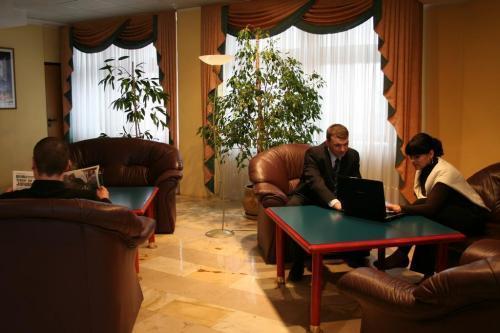 Hotel Kongresowy كيلتشي المظهر الخارجي الصورة